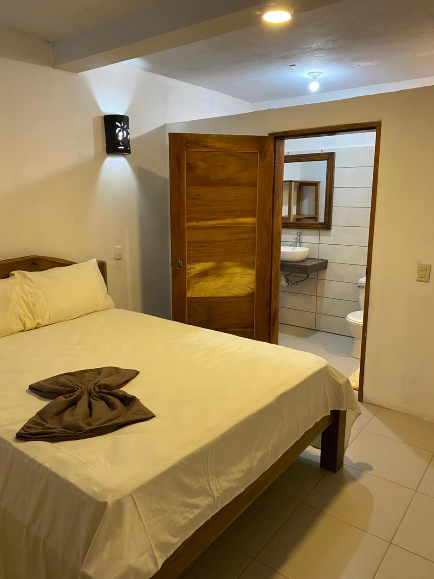Hotel Restaurante Los Cocos Санта-Крус Экстерьер фото